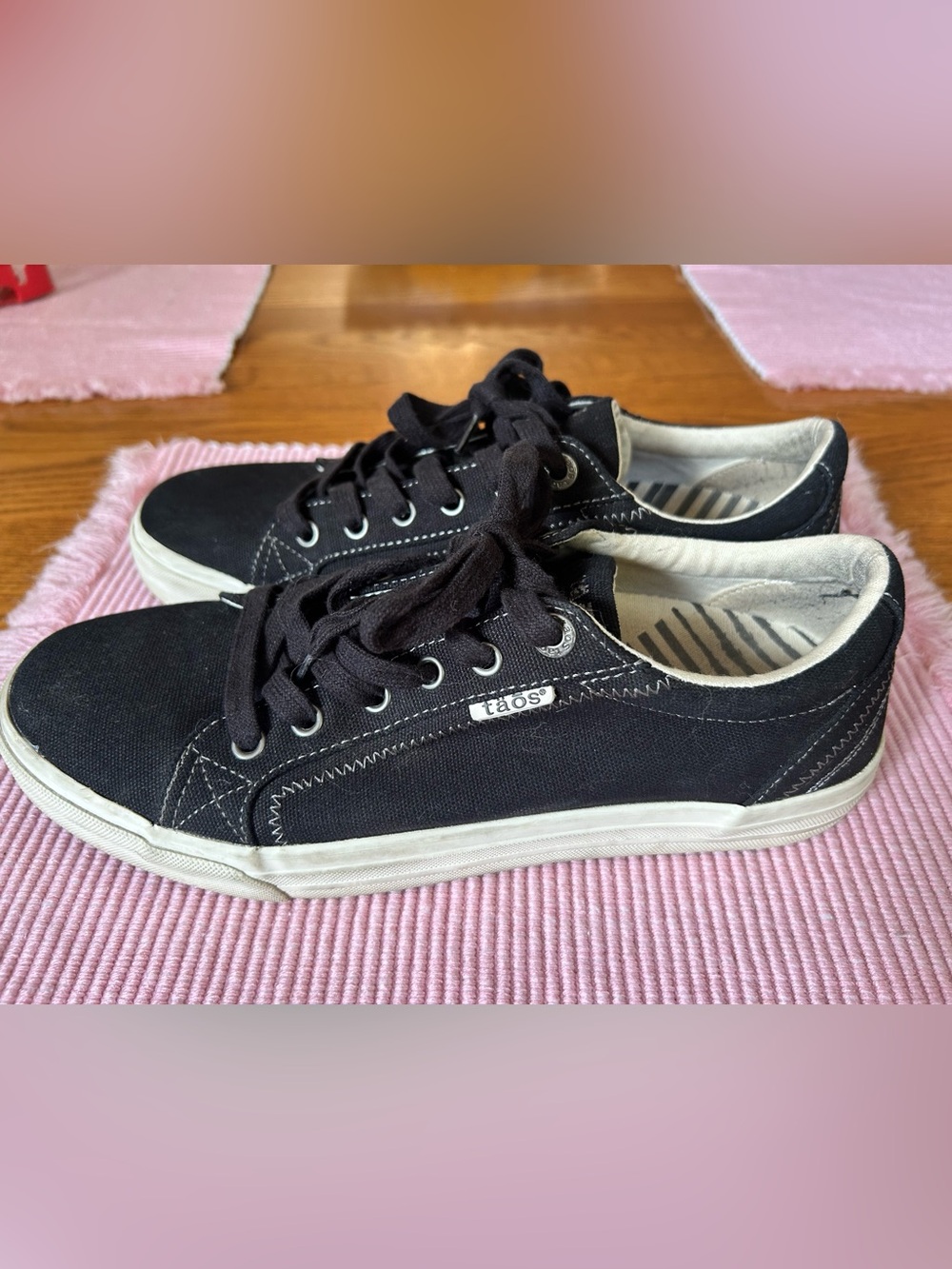 Taos Women's Plim Soul Sneakers - Size 11 - Black